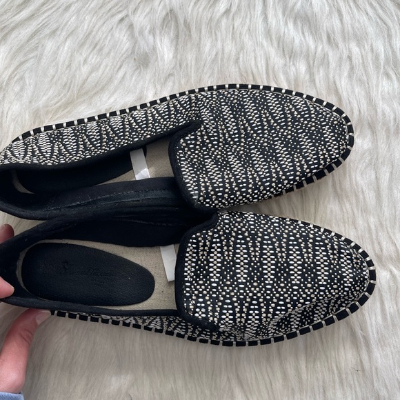 Target Universal Thread Black Cream Espadrilles Size 8.5 - Picture 2 of 9